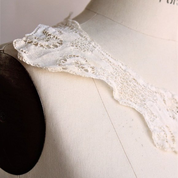 Vintage Antique 1900s Lace Collar, Ivory Detachable Blouse  or Dress Yoke - Picture 5 of 10